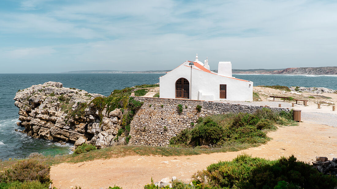 At every corner, you’ll find relics from a bygone era Community and Culture in our Pure Surf Camp Peniche