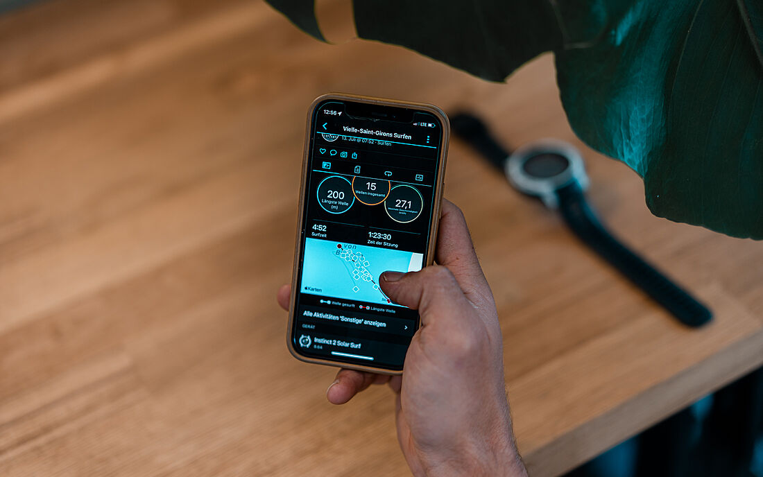 Checke deine Surfsession in der Garmin App