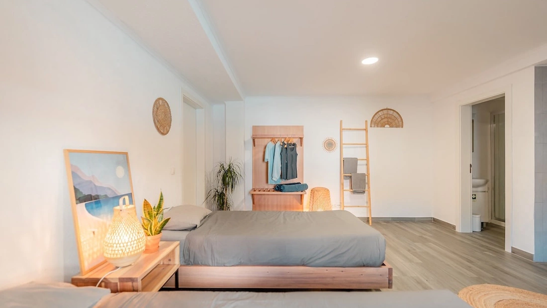 24 Surfcamp Caparica Portugal 6er Zimmer