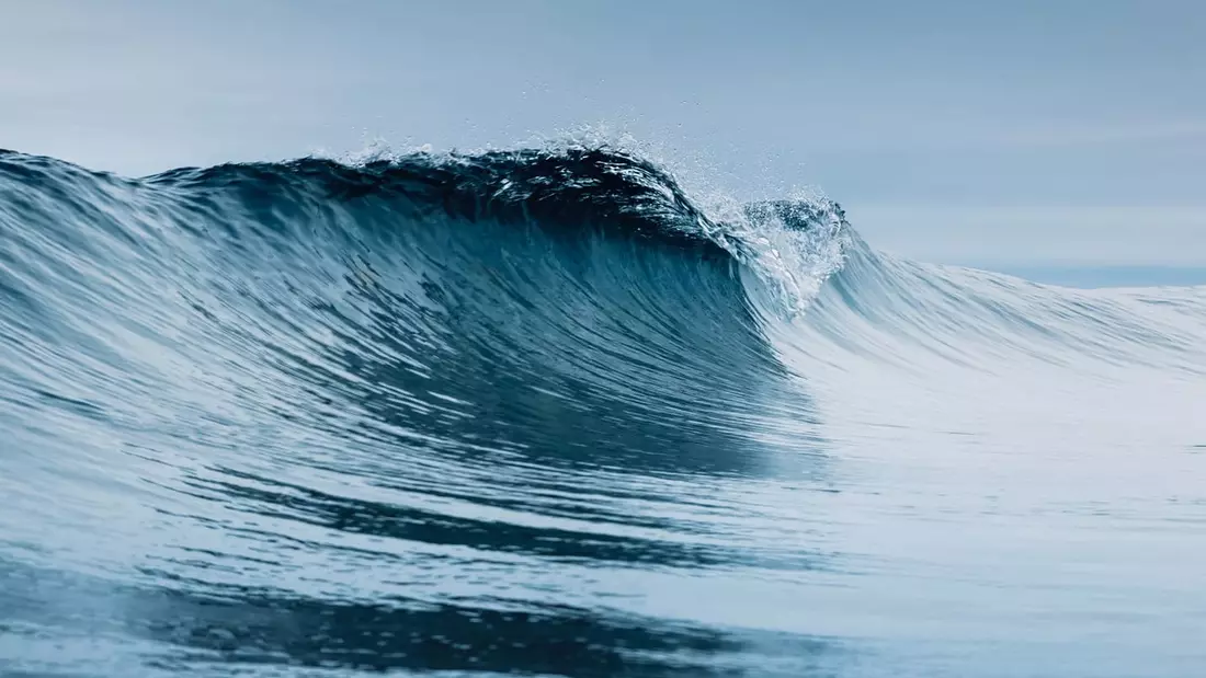 Glassy Wave, Hawaii (© artifirsov – stock.adobe.com)  Glassy Wave, Hawaii (© artifirsov – stock.adobe.com)