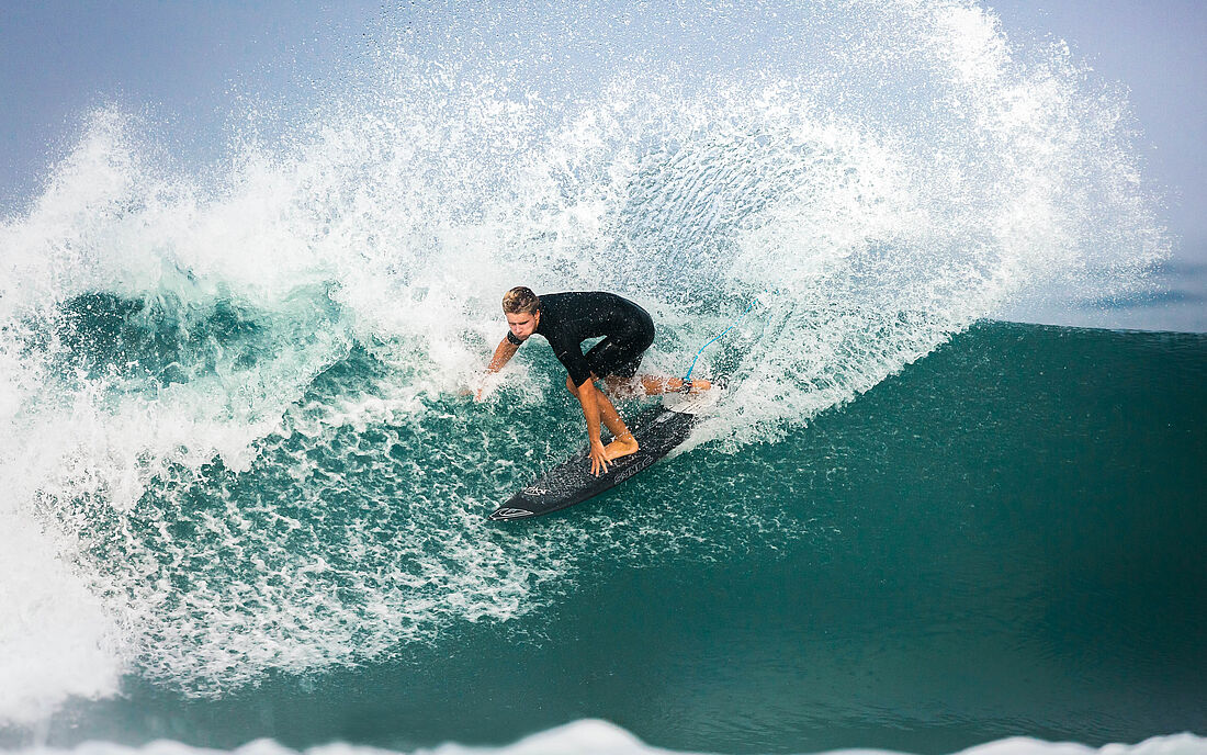 Lange Surfsession nach gezieltem Surftraining