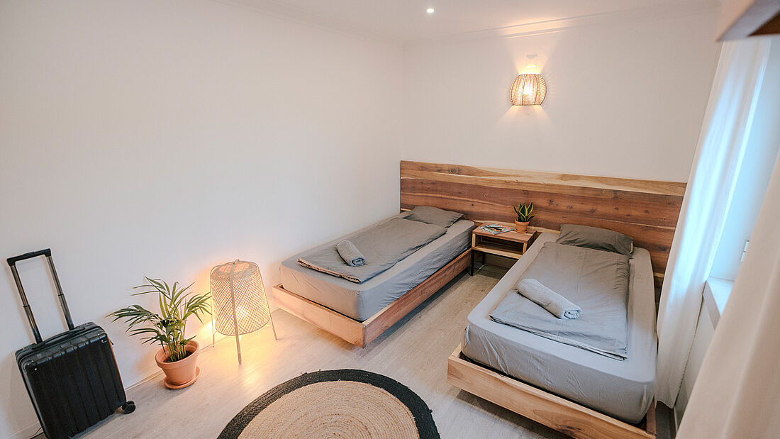 24+ Surfcamp Caparica Portugal Twin Zimmer