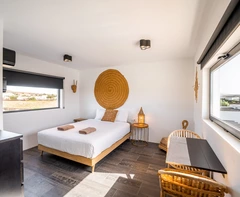 Das 3er Zimmer mit Blick auf den Vulkan und eigenem Bad.