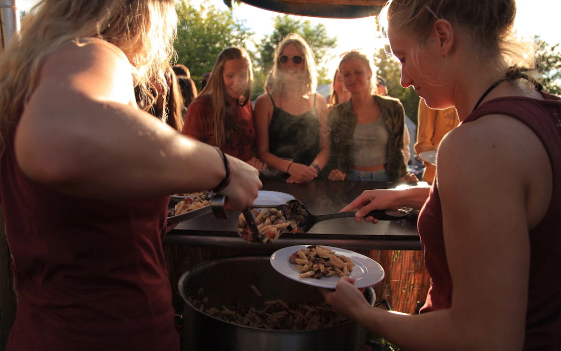 Surfcamp Zarautz Spanien Buffet