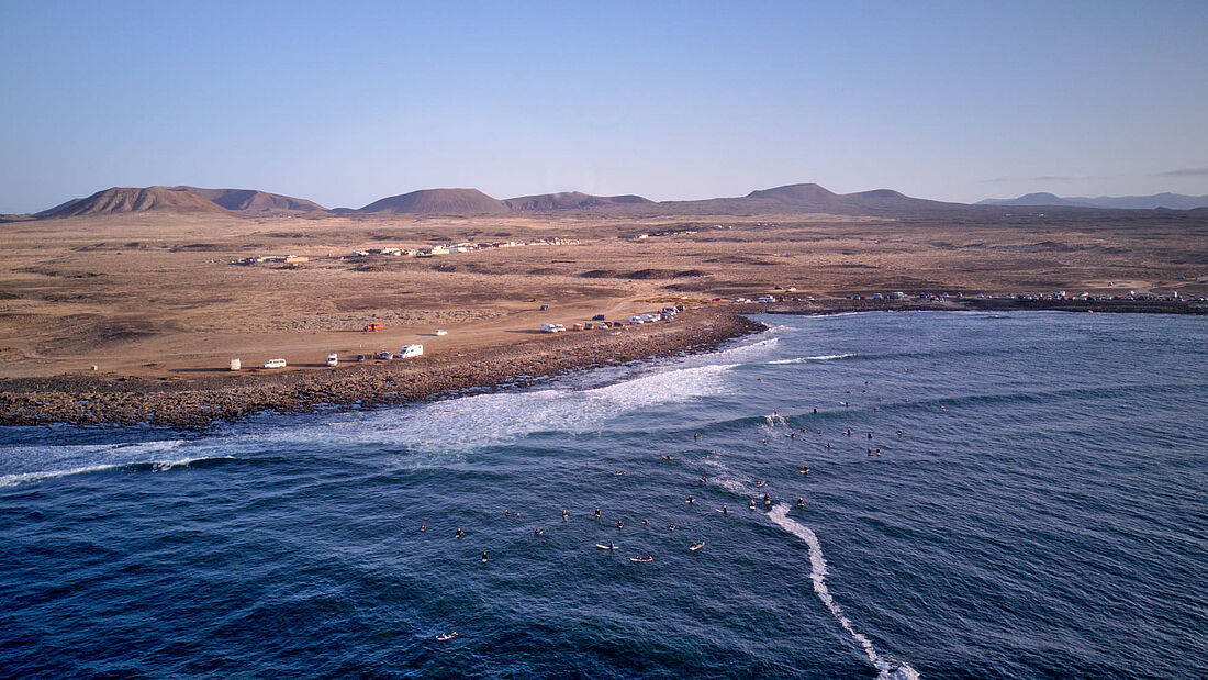 Surfen am Surfspot Majanicho