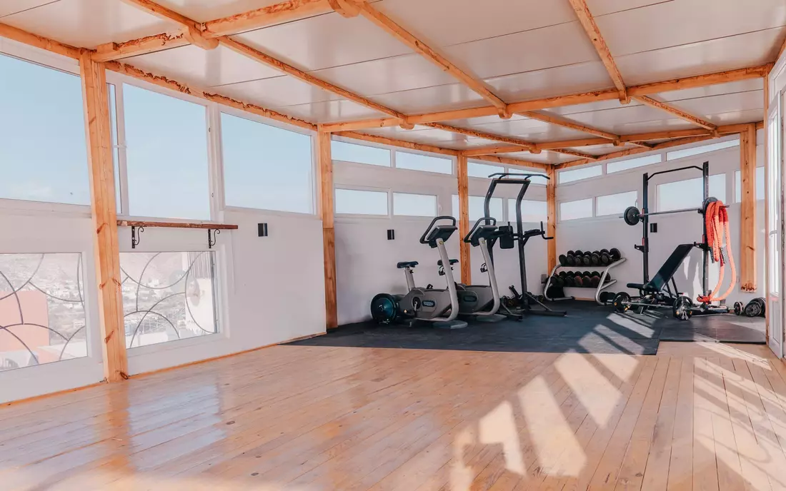 Rooftop Gym im Pure Surfcamp Marokko