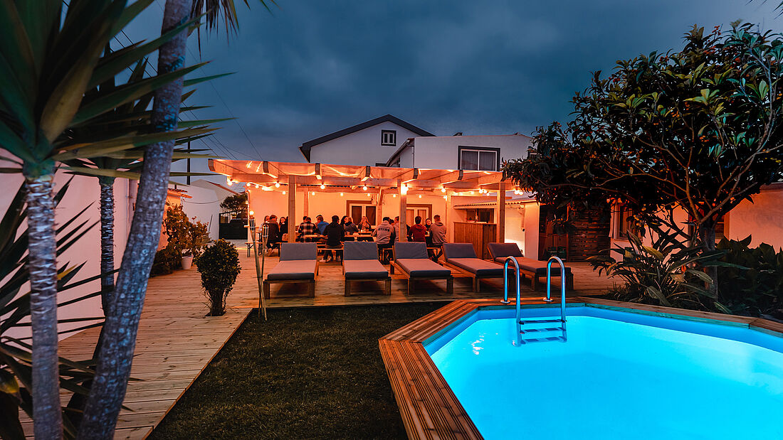 Glamping at the camp Community in our Pure Surf Camp Peniche at night