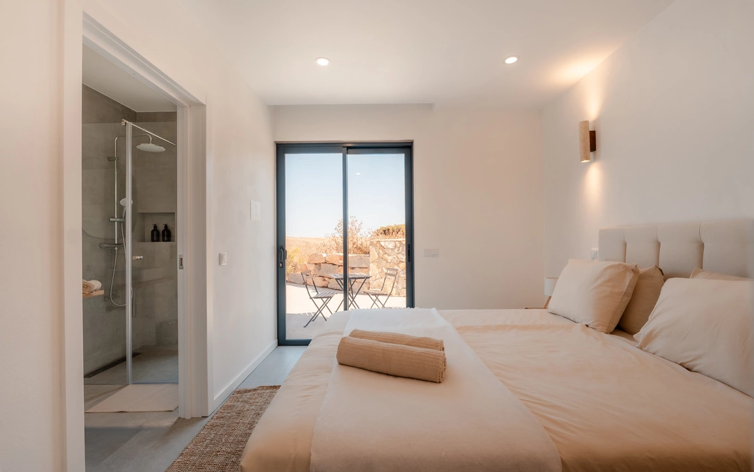 Alle Doppelzimmer mit eigenem Bad Surfcamp Algarve Raposeira Portugal Doppelzimmer