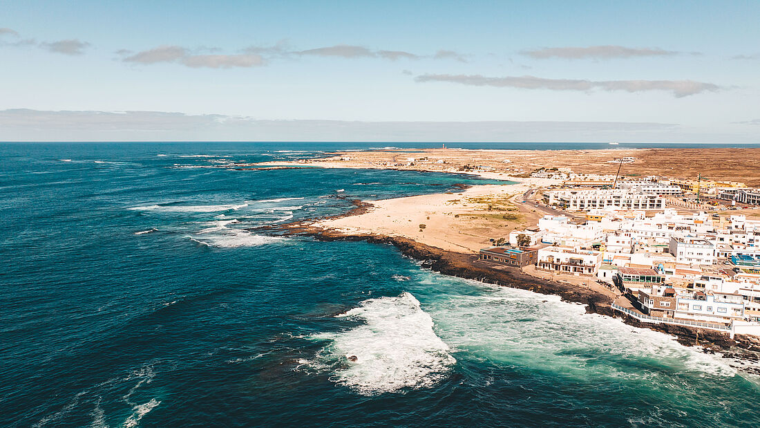 Blick über Küste an der North Shore von Fuerteventura