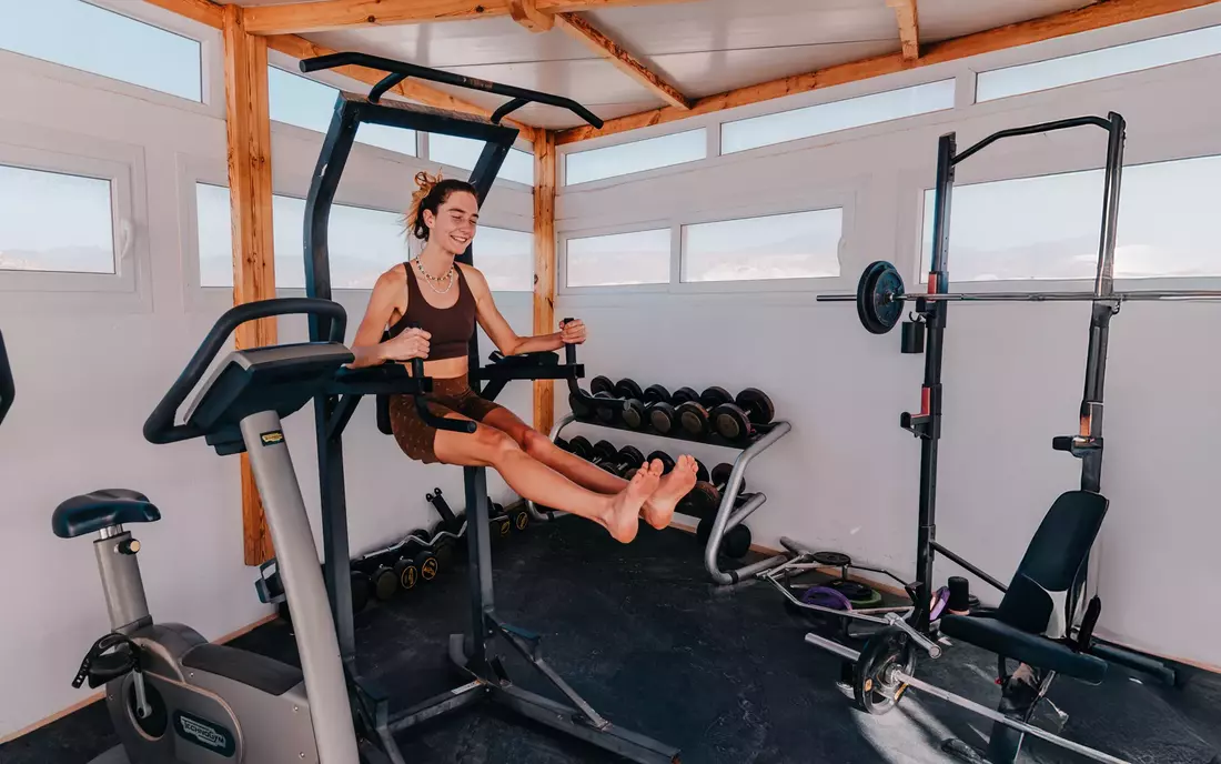 Rooftop Gym im Pure Surfcamp Marokko
