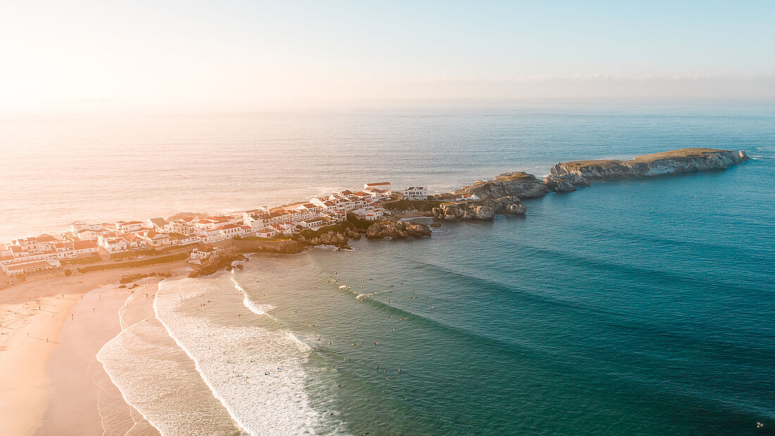 The famous Baleal peninsula Beach Life in Baleal and the Pure Surf Camp Peniche