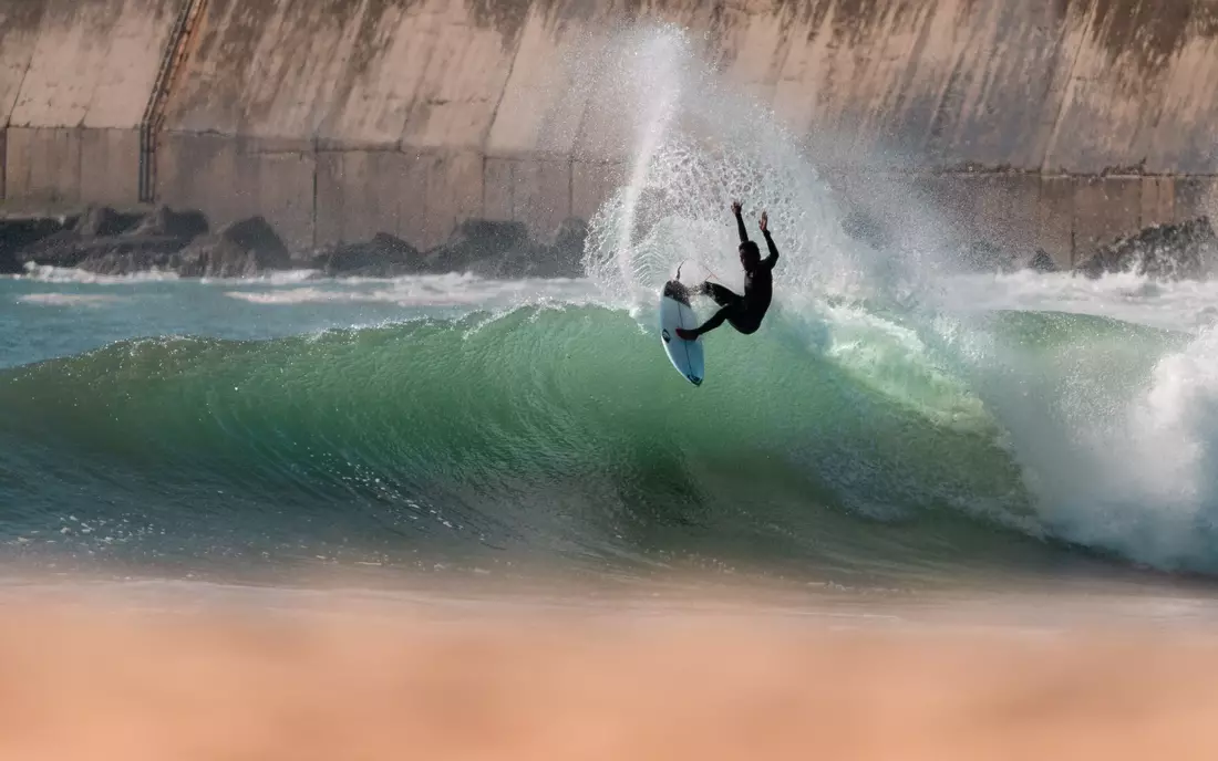 Surf Life in our Pure Surf Camp Peniche and the pro athletes