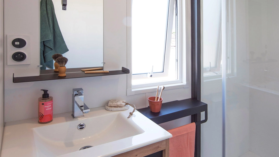 Familien Surfcamp Frankreich Mobile Home Bad