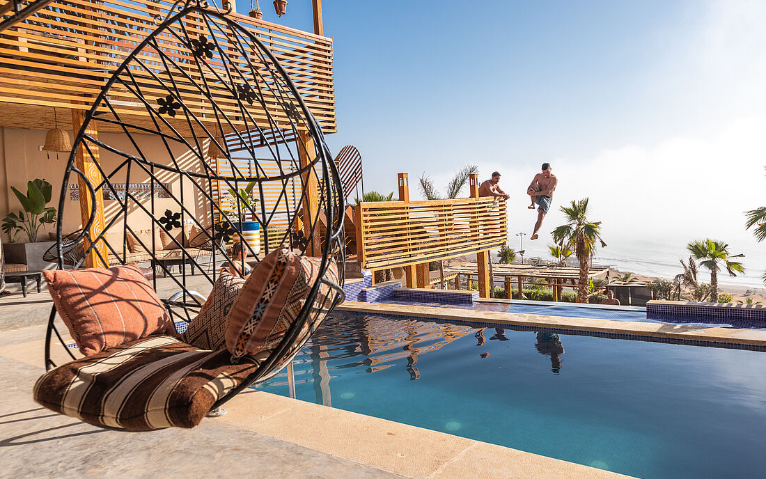 Good times and chill vibes come standard here.