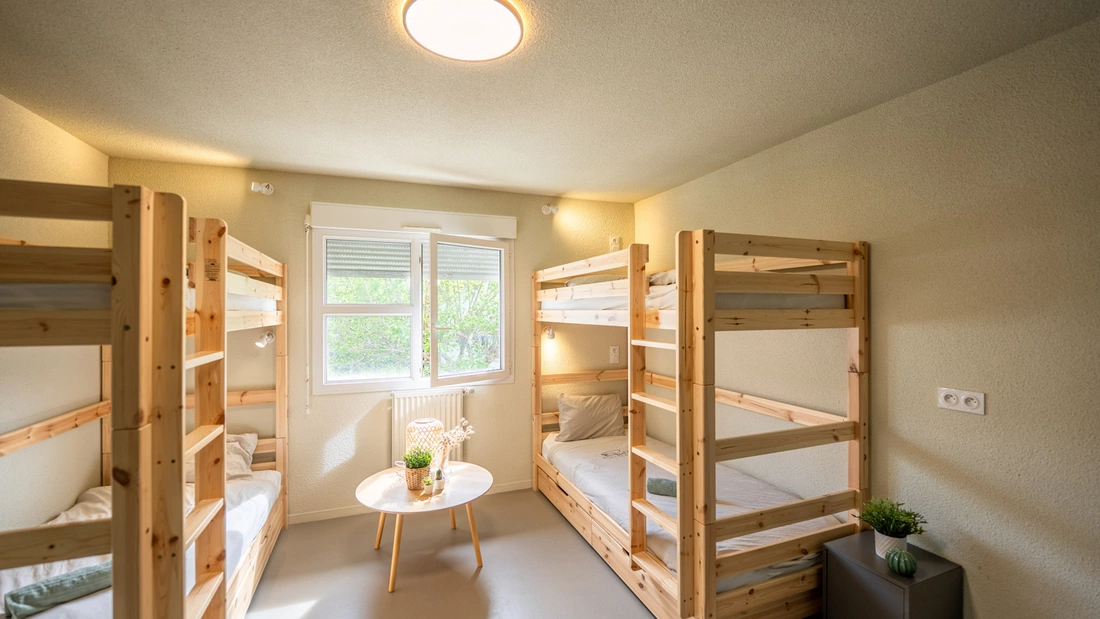 Surfcamp Vieux Boucau Stockbett Schrank