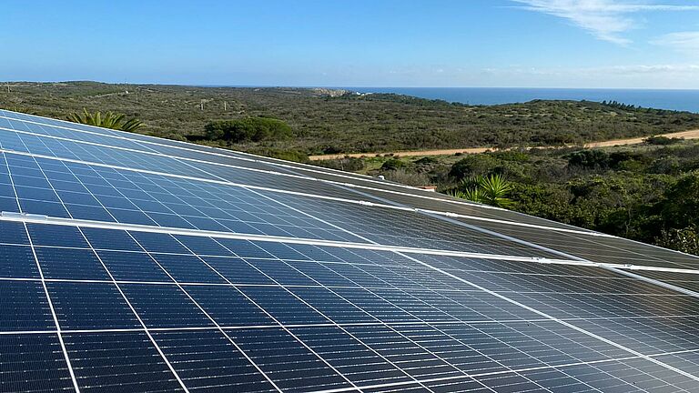 nachhaltigkeit solar dach algarve portugal autark regenerativ