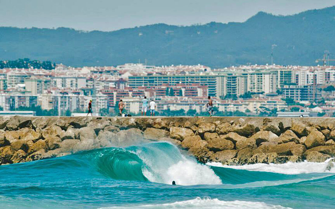 24+ Surfcamp Caparica Portugal