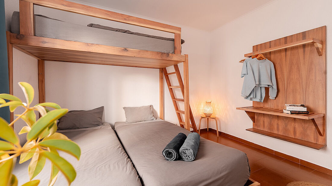 24 Surfcamp Caparica Portugal 3er Zimmer