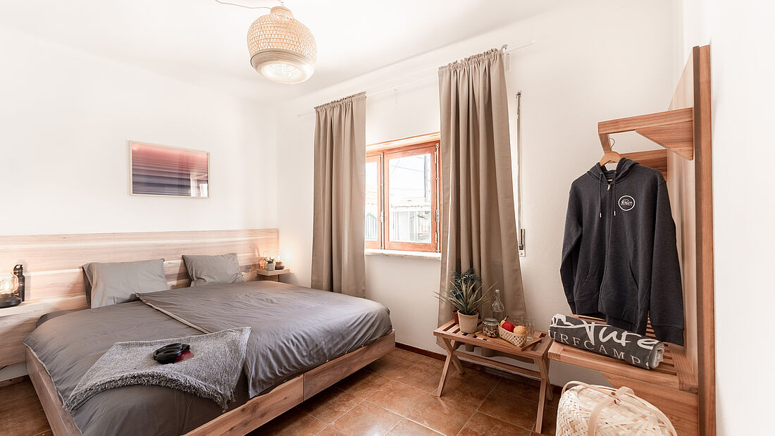 Our cozy double room with own bath pure surf camp peniche double room accommodation