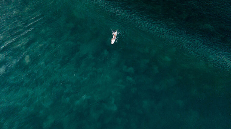 nachhaltigkeit-meer-surfer