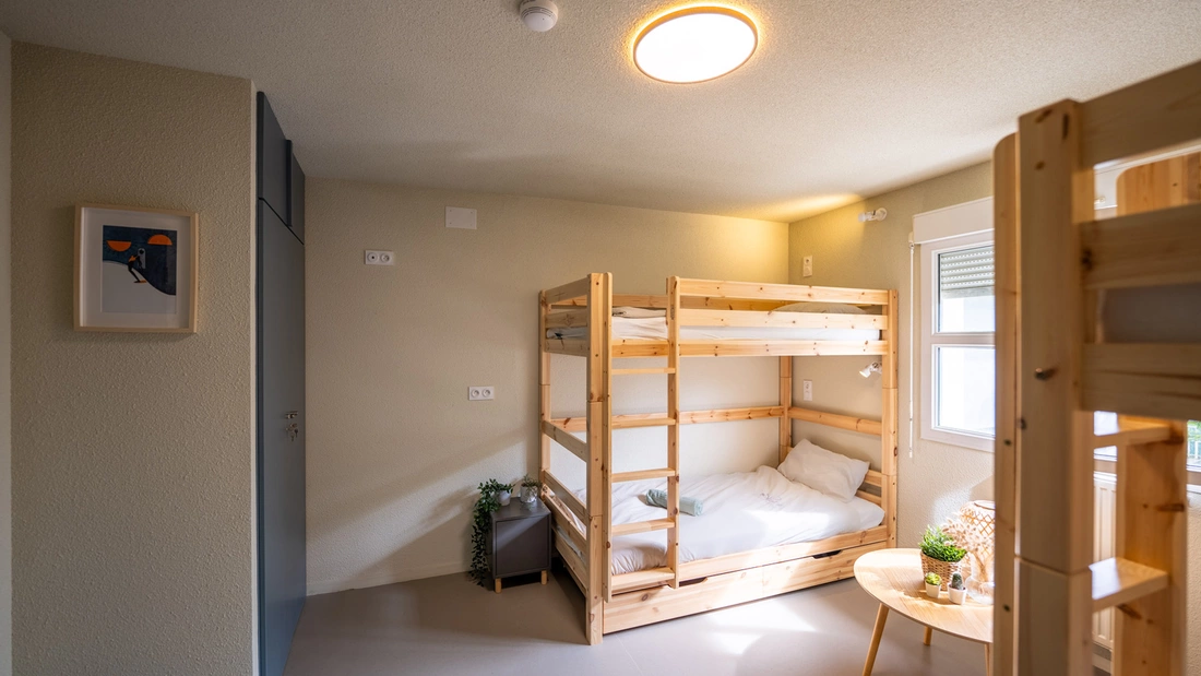 Surfcamp Vieux Boucau Stockbett Schrank