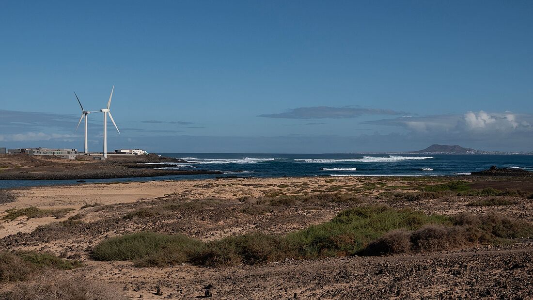 Surfen am Surfspot Shooting Gallery in Fuerteventura