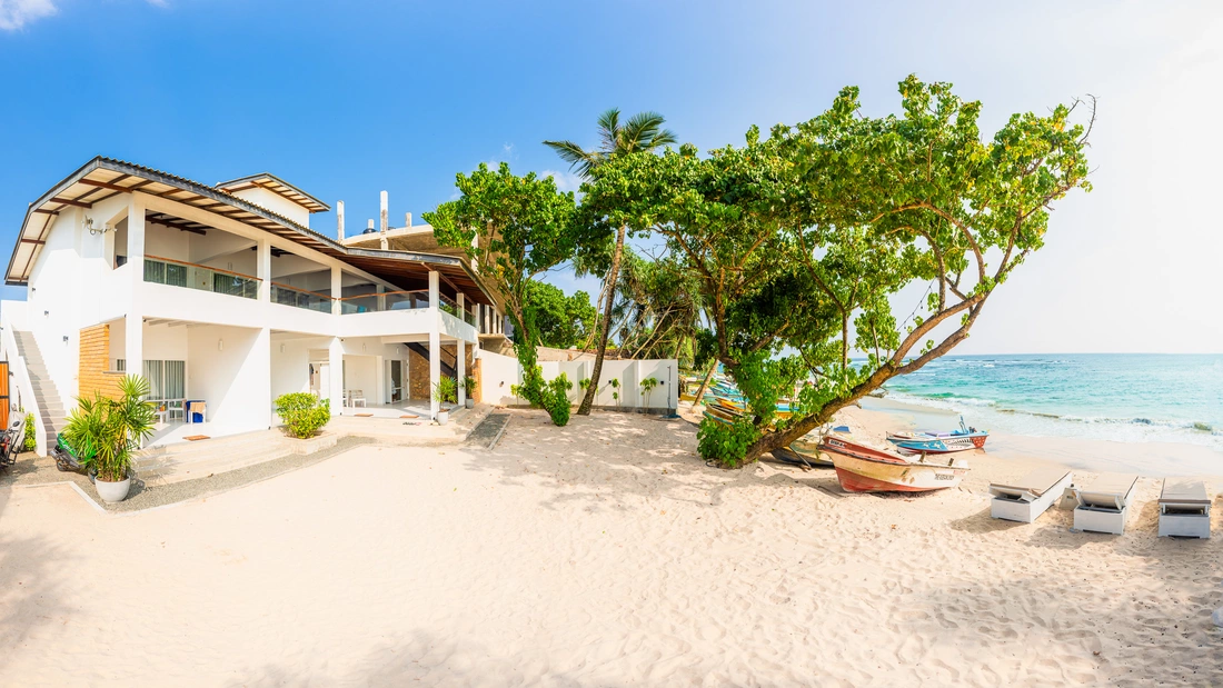 Beachfront Surfcamp Sri Lanka Kathaluwa Direkt am Strand