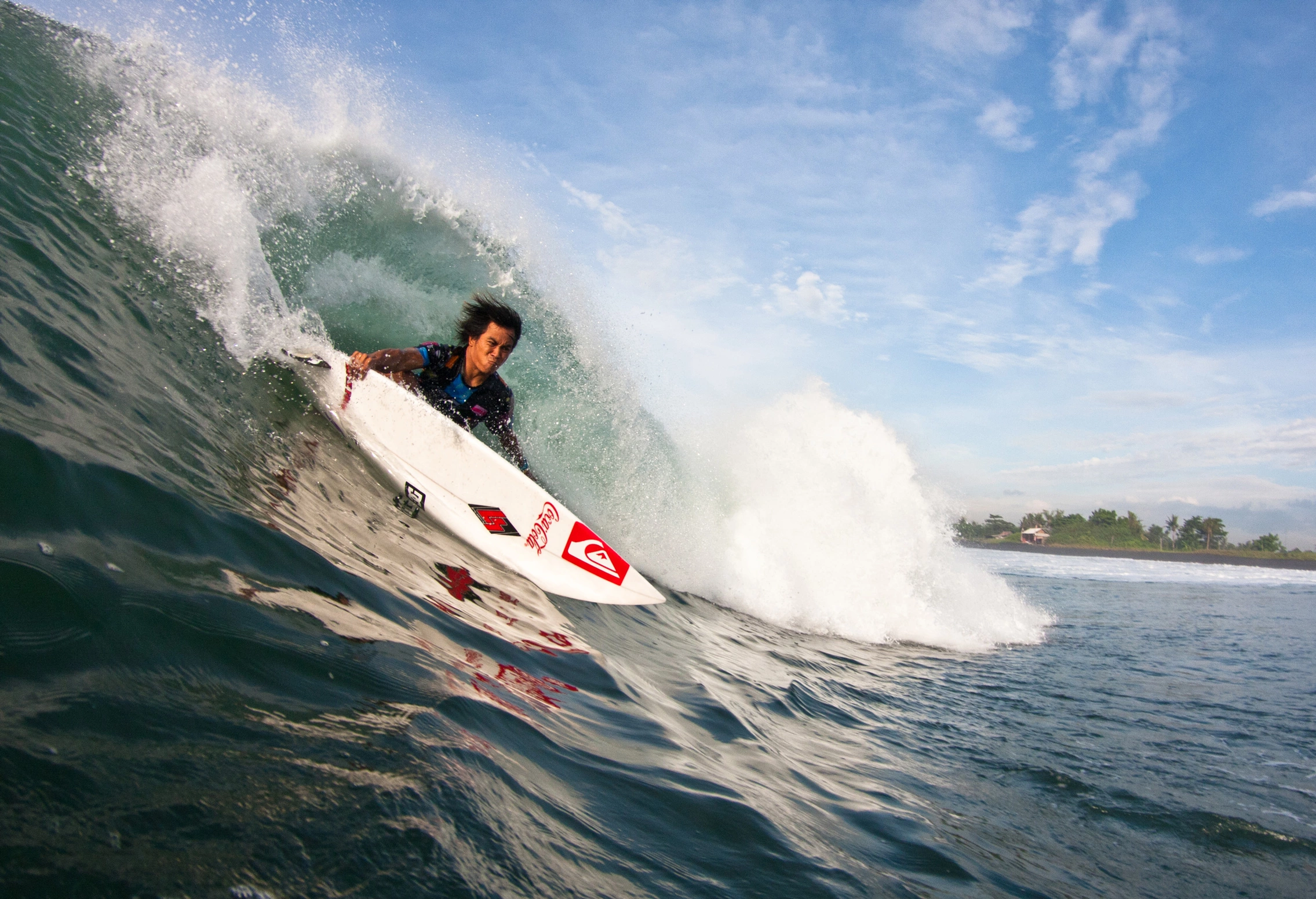 local grab rail carve Bali Quiksilver