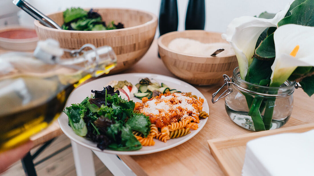 Delicious pasta with fresh salad Surfcamp Portugal Peniche healthy food