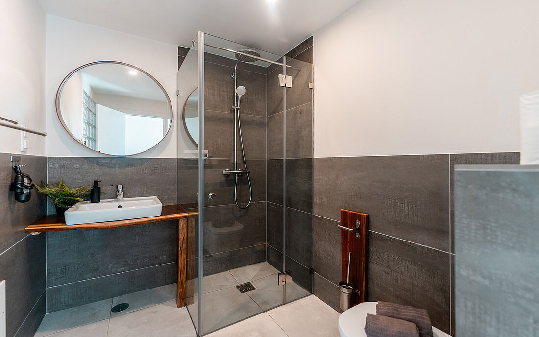 Surflodge Portugal Doppelzimmer Bad