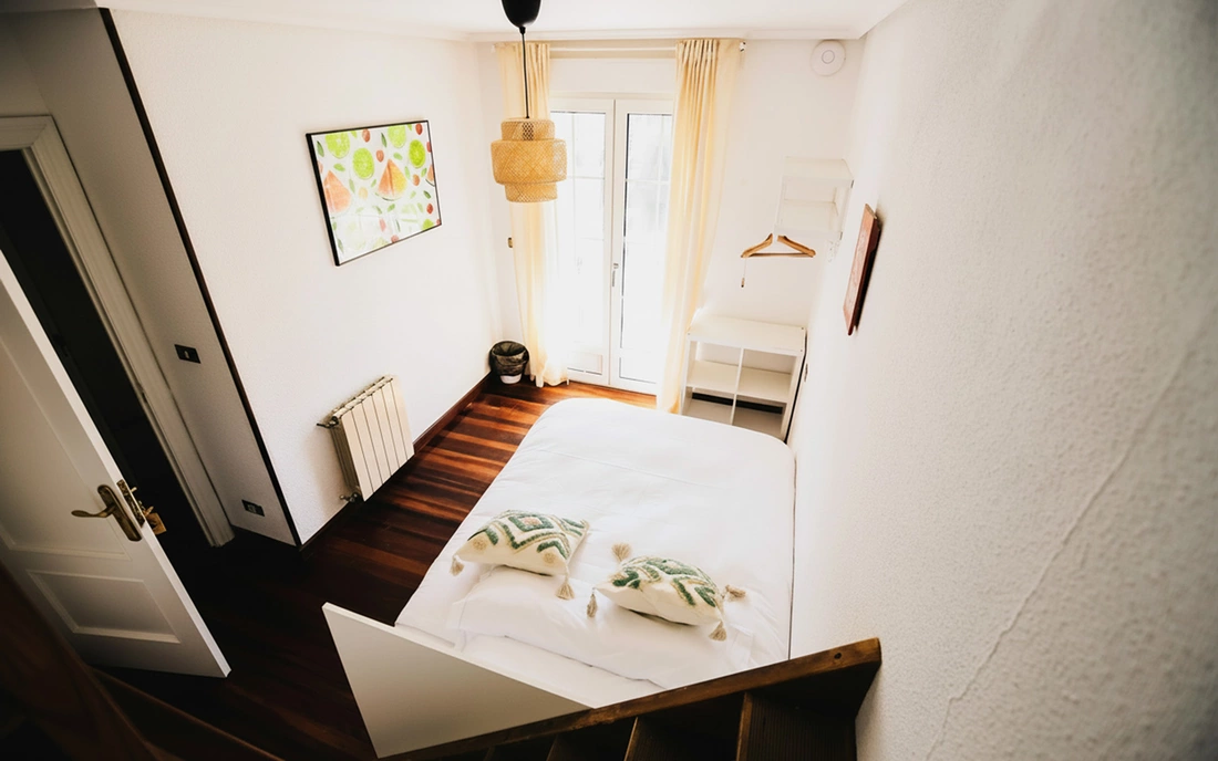 Standard 4er Zimmer mit Split-Level Surfcamp Loredo Spanien 4er Zimmer