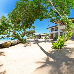 Beachfront Surfcamp Sri Lanka