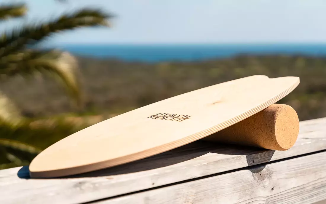 Ein Balance Board ist ein Sport- und Fitnessgerät für Gleichgewichts- und Stabilitätsübungen Was ist ein Balance Board?