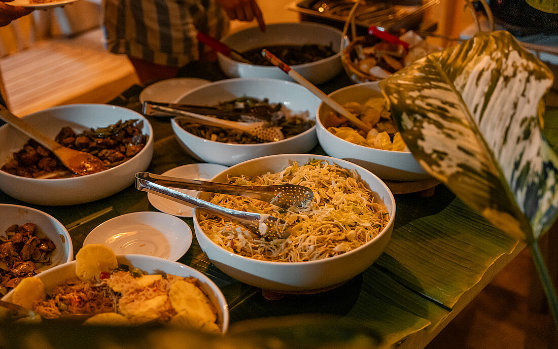 Surfcamp beachfront Sri Lanka Weligama Abendessen