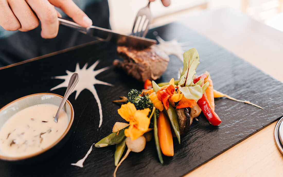 Experience fine dining at Richies.
