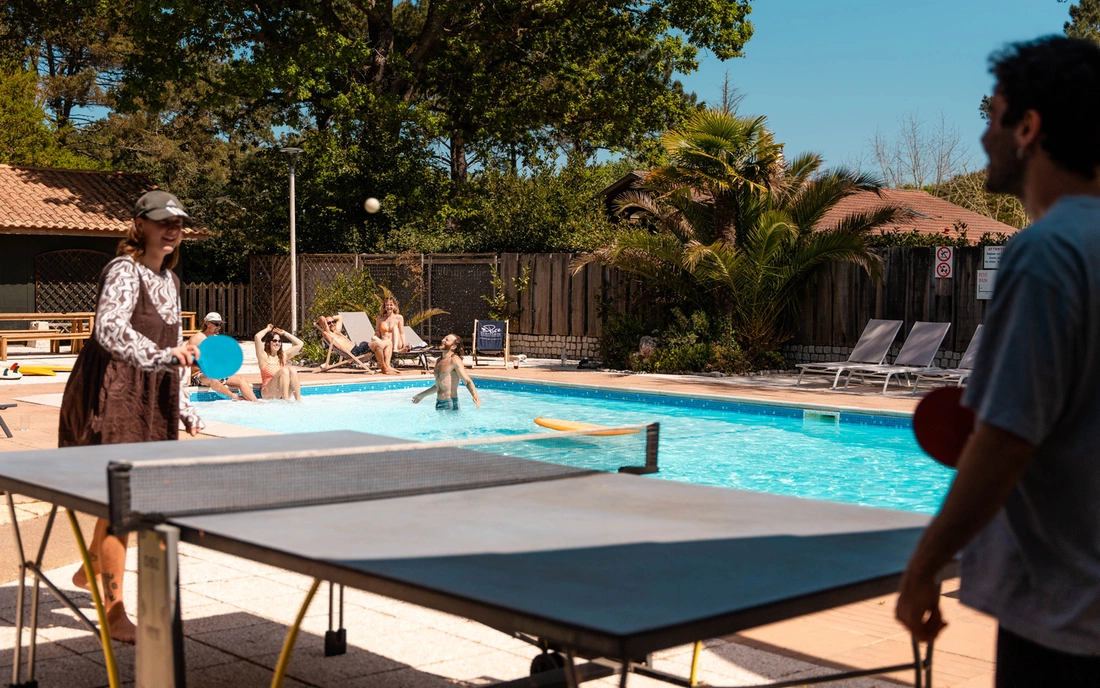 Surfcamp Soustons Plage Frankreich Pool Tischtennis