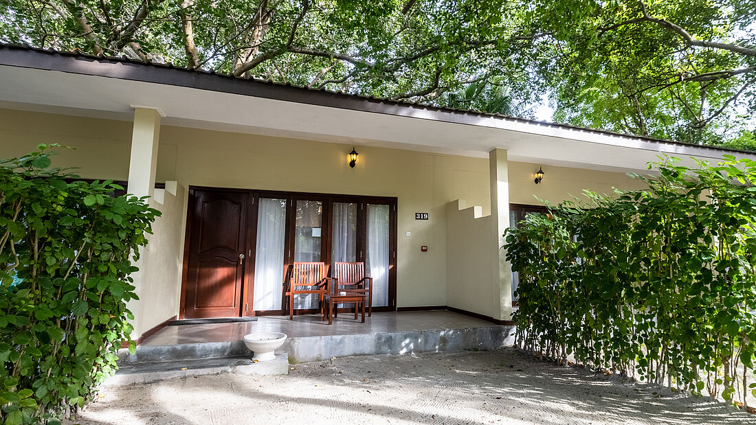 Beach Apartment im Surfresort Malediven von au&szlig;en