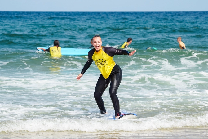 Pure Surfcamps Spanien Surfen lernen Surfkurs Surfanfänger Beginner