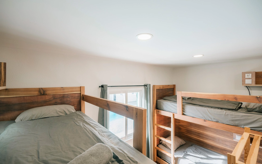 24 Surfcamp Caparica Portugal Betten