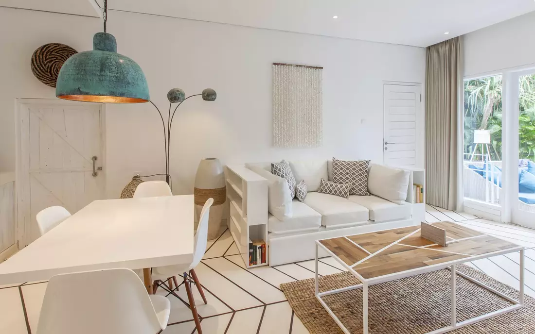 Surf Camp Bali Deluxe Suite Lounge